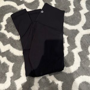 LULULEMON BLACK ANKLE LEGGINGS